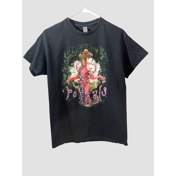 Melanie Martinez Portals Album Cover T-Shirt Black Hot Topic Size Medium unisex - Picture 1 of 4